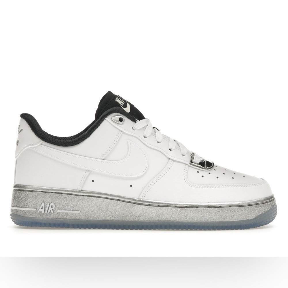 NIKE Women’s Air Force 1 '07 SE Tennis Athletic Shoes 10